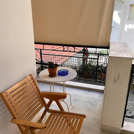 Enteka - 3 Bedroom In The Centre Of * Anabolu