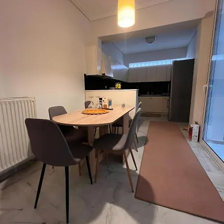 Enteka - 3 Bedroom In The Centre Of