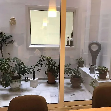 Enteka - 3 Bedroom In The Centre Of Appartement