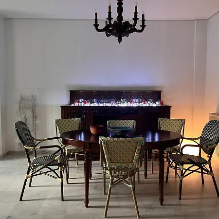 Apartment Enteka - 3 Bedroom In The Centre Of Nafplio