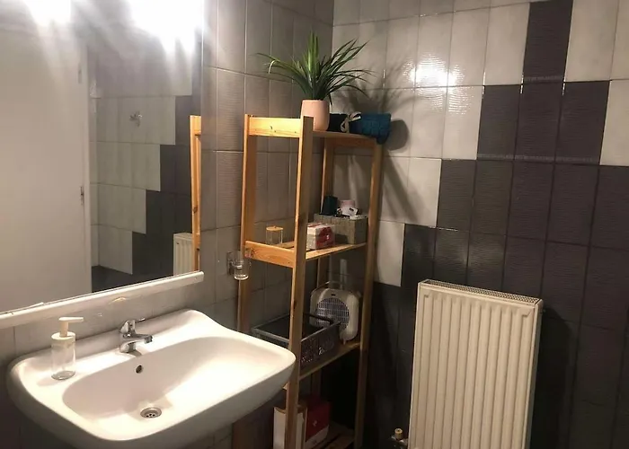 Enteka - 3 Bedroom In The Centre Of
