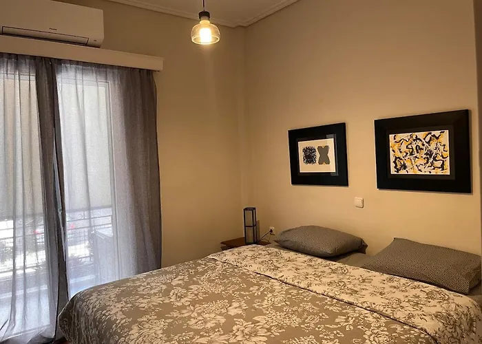 Enteka - 3 Bedroom In The Centre Of *